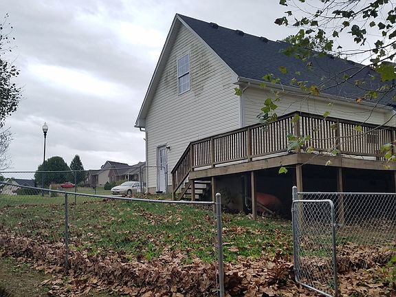 4th image of 355 Holly Marie Dr