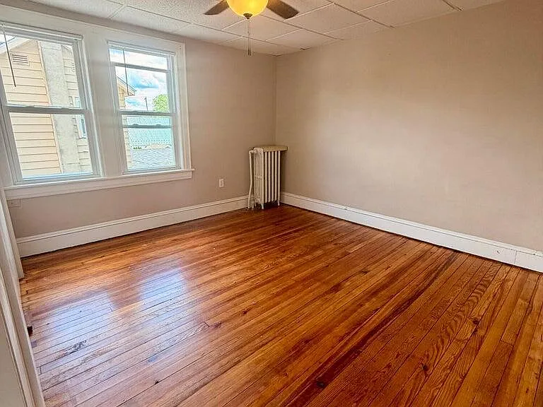 216 Vine St — Photo 10