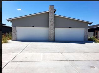 11615 E Harry Ct, Wichita, KS 67207