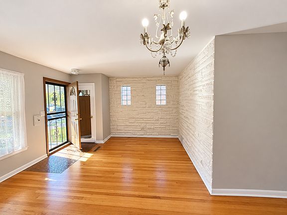 3rd image of 6812 W Higgins Ave