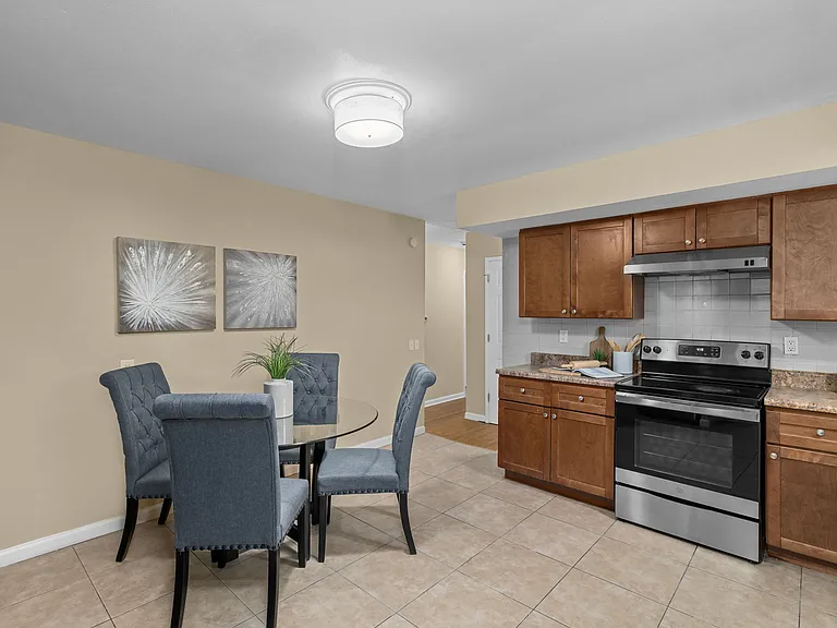 615 Wren Dr — Photo 12