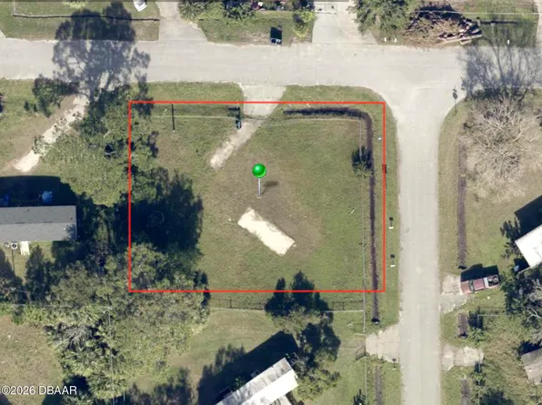 180 Mae St, Oak Hill, FL 32759