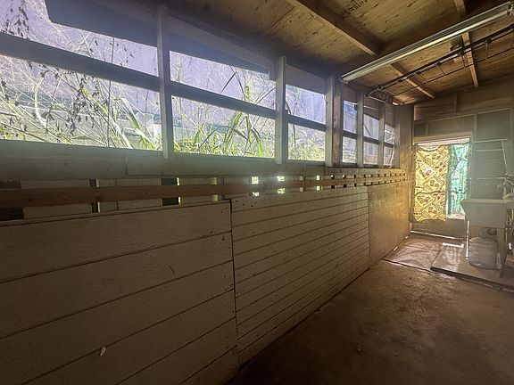 5th image of 206 Olive Ave #1