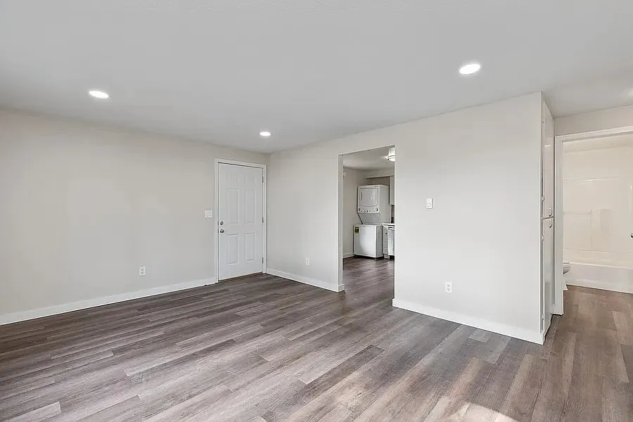 3618 Lombard Ave — Photo 2