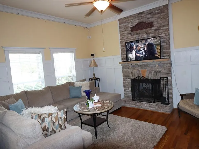 1449 McPherson Ave SE — Photo 5