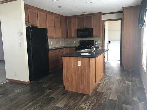 1st image of 13594 Silverbrook Dr