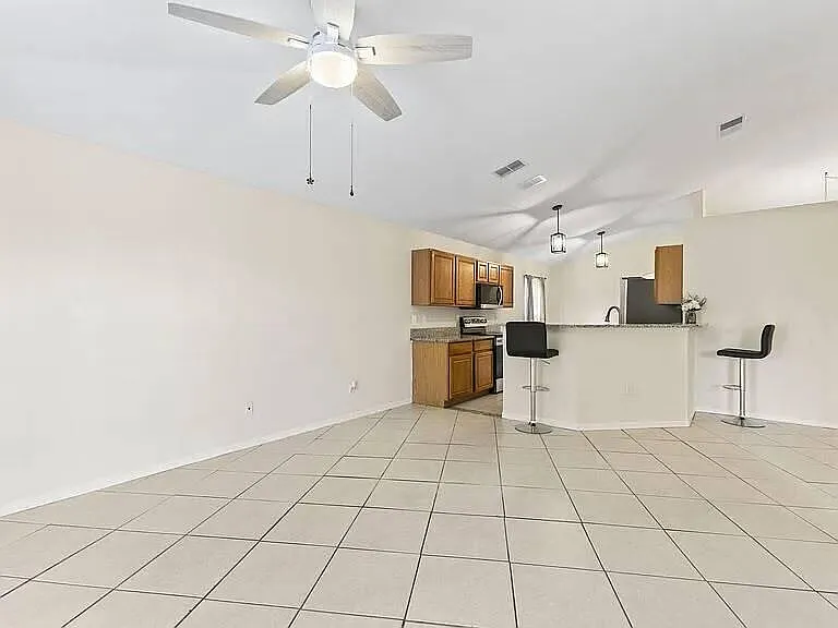 2218 SE Seamist St — Photo 8