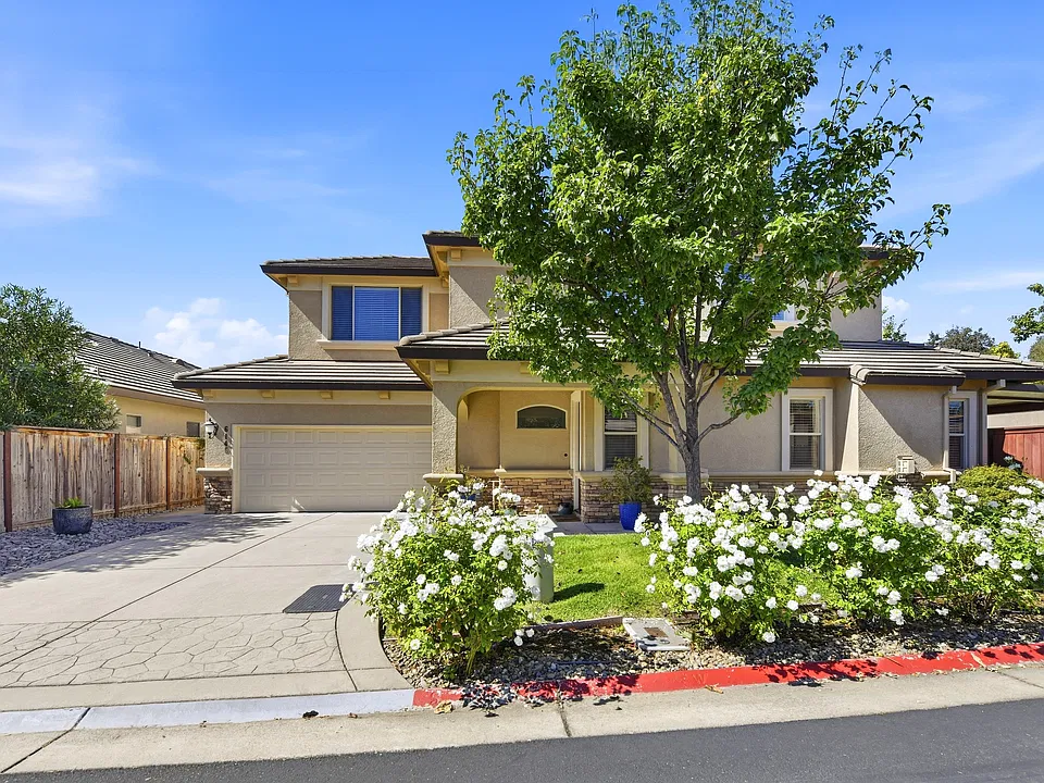 6145 Amani Pl