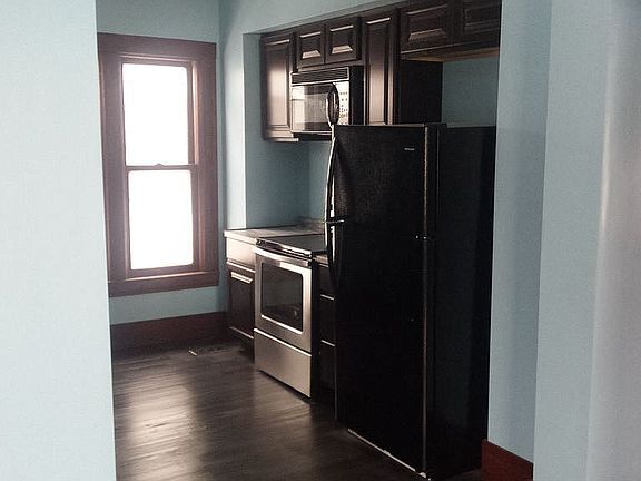 4th image of 76 1/2 Pomeroy St