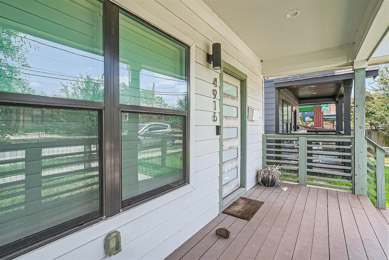 2 bed, 2.5 bath, 1494 sqft, $2,400 — Photo 2