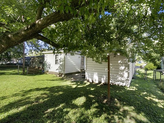 4th image of 132 S Missouri St