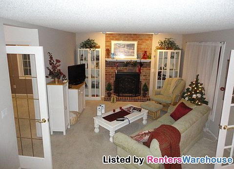 4th image of 11162 Hillsboro Ct N
