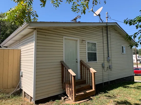 1701 Edwardsville Rd APT A, Madison, IL 62060