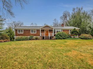 61 Hillside Ln, Monroe, CT 06468