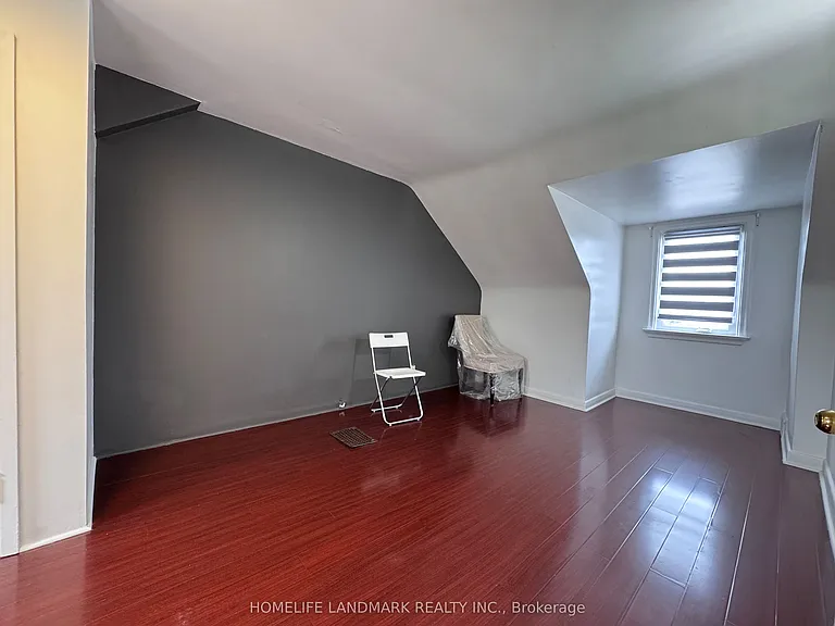 121 Bishop Ave — Photo 5