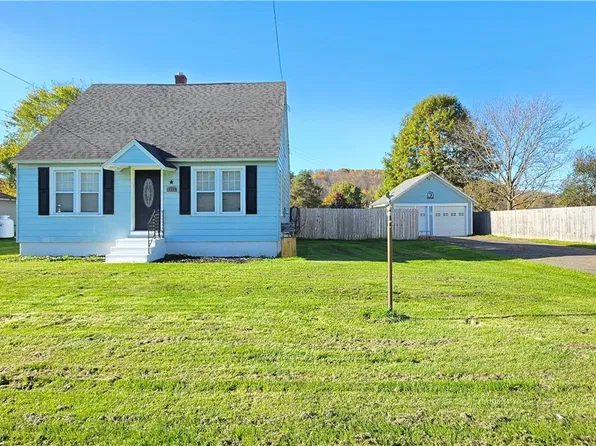 2033 E River Rd, Cortland, NY 13045