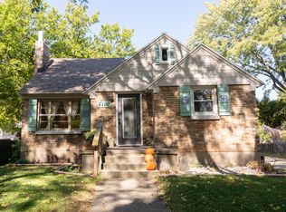 1107 Woodlawn Ave, Grand Haven, MI 49417