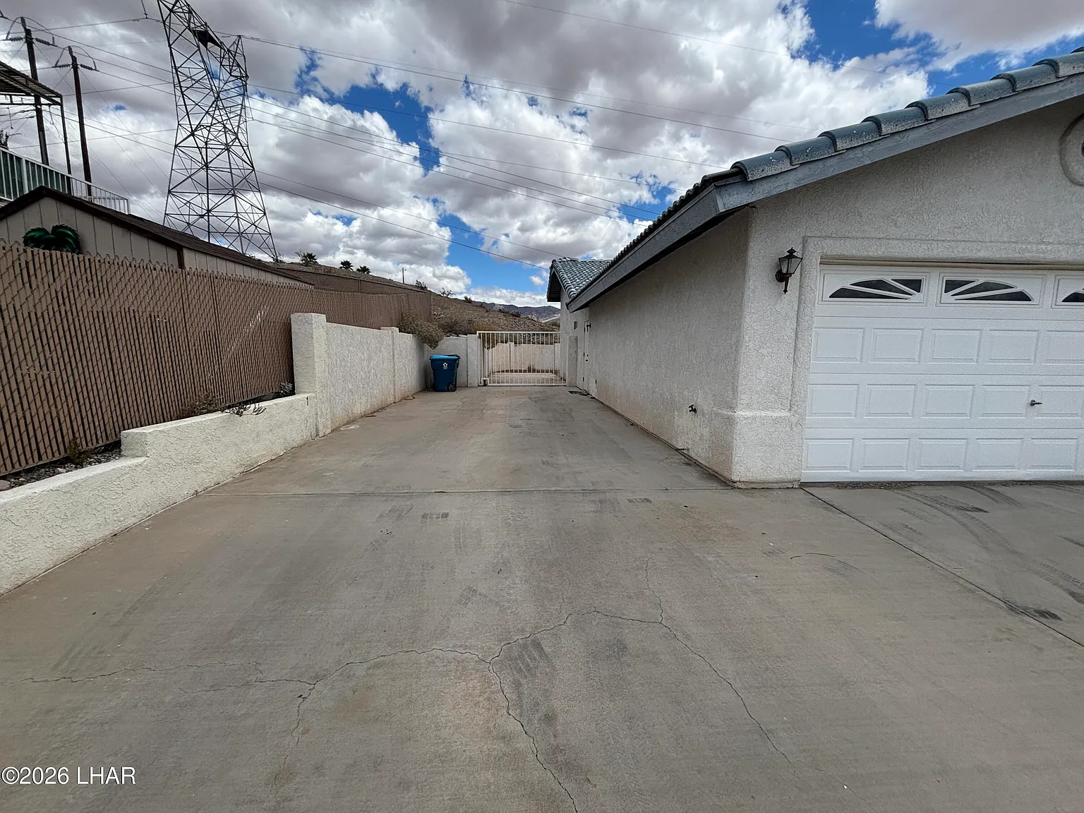 4 bed, 2.0 bath, 2165 sqft, $2,750 — Photo 2
