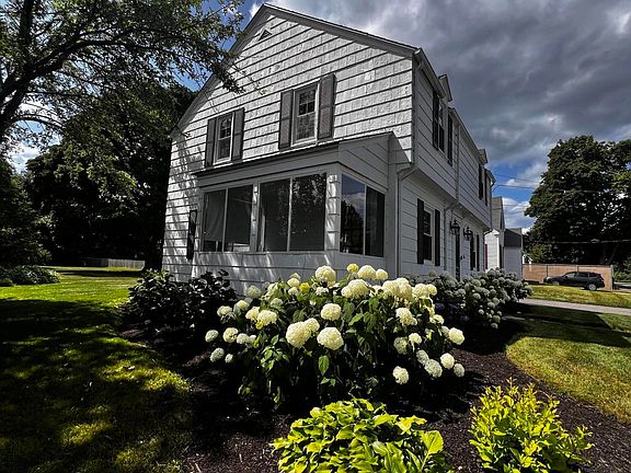 3rd image of 66 Howard Street
