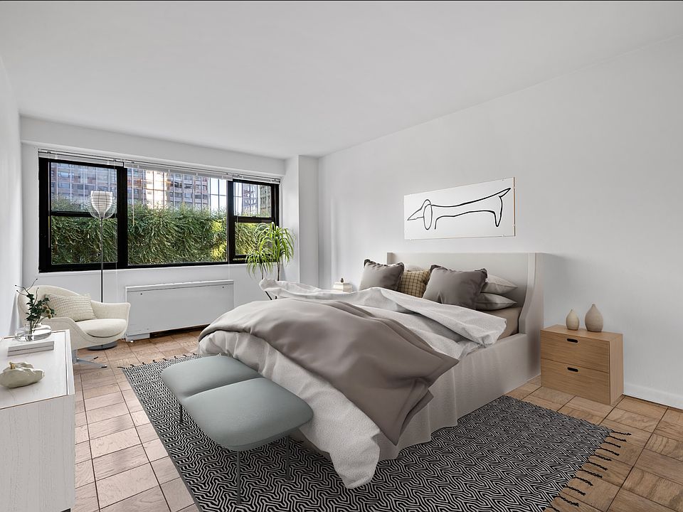 1st image of 300 W 55th St #3Z