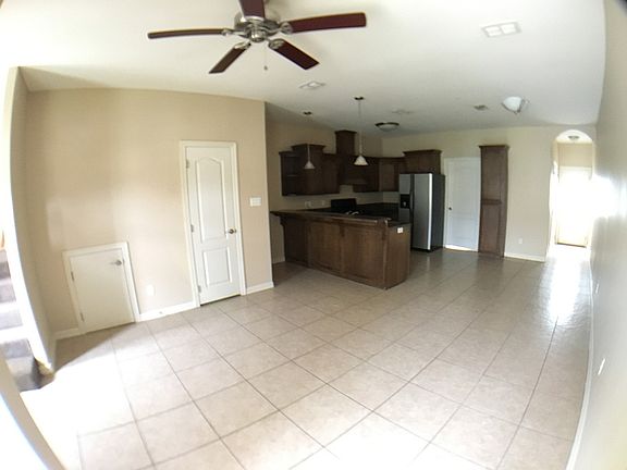 5th image of 1409 W Fig Ave #1