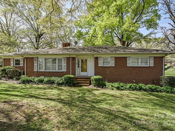 707 Coulwood Dr, Charlotte, NC 28214