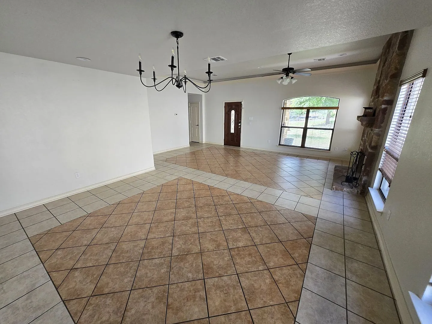 Stone Oak stunner on greenbelt w/privacy & space for everyone! — Photo 4
