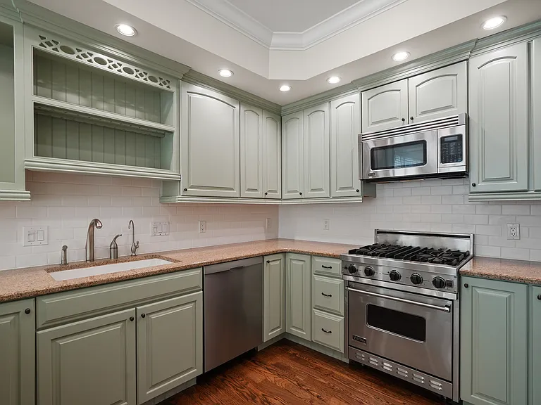 25 Decatur St #B — Photo 14
