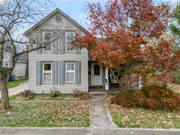 1030 Elm St, Grafton, OH 44044