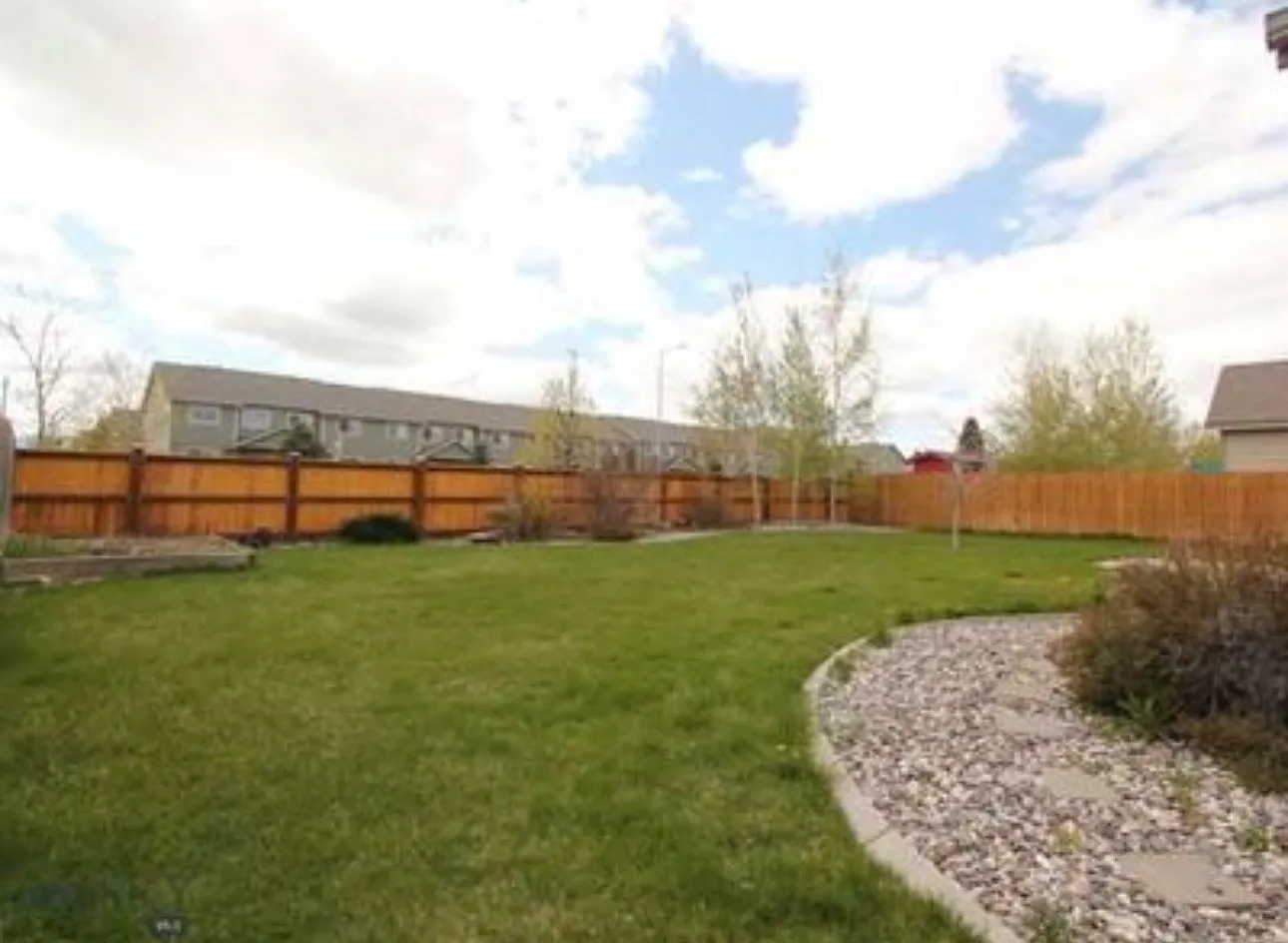 3 bed, 1642 sqft, $3,000 — Photo 3