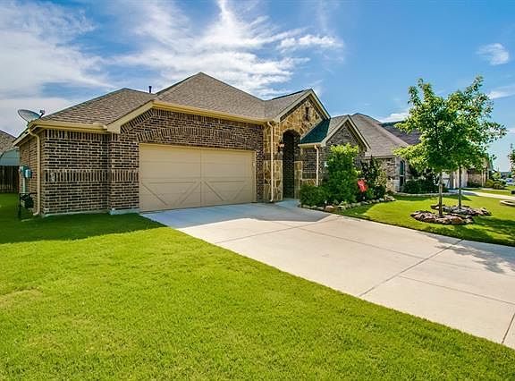 3rd image of 6304 Meandering Creek Dr