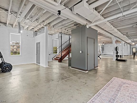 3rd image of 241 Myrtle St