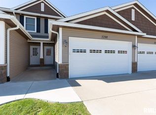 5288 Pandit Dr, Bettendorf, IA 52722