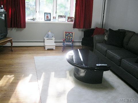 5th image of 155 Calvert Ave