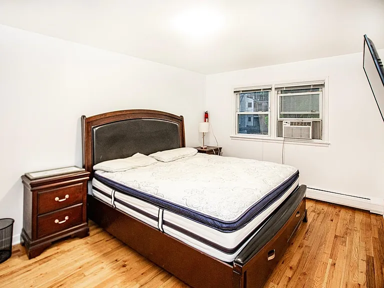 391 Manila Ave #2 — Photo 7