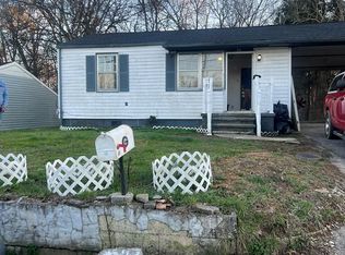 30 Longstreet Rd, Rossville, GA 30741