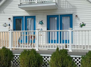 539 Shore Dr, Hartfield, VA 23071