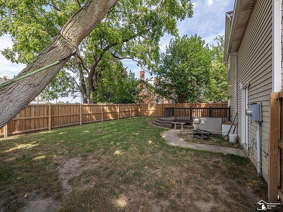 5th image of 834 Navarre St