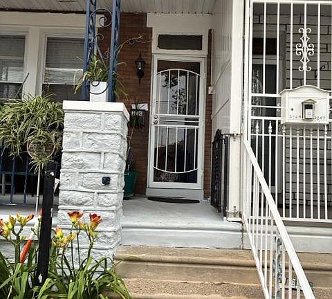2nd image of 3251 Tampa St