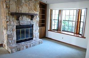 2nd image of 304 Beverly Ct