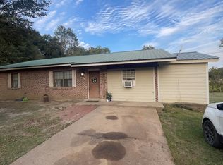 406 Ridge Rd N, Perkinston, MS 39573