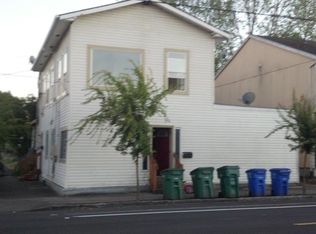 8536 SE Woodstock Blvd, Portland, OR 97266
