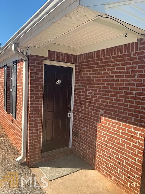 1st image of 52 Oak Park Dr