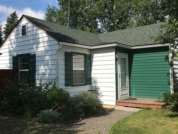 2nd image of 1786 Caribou Way