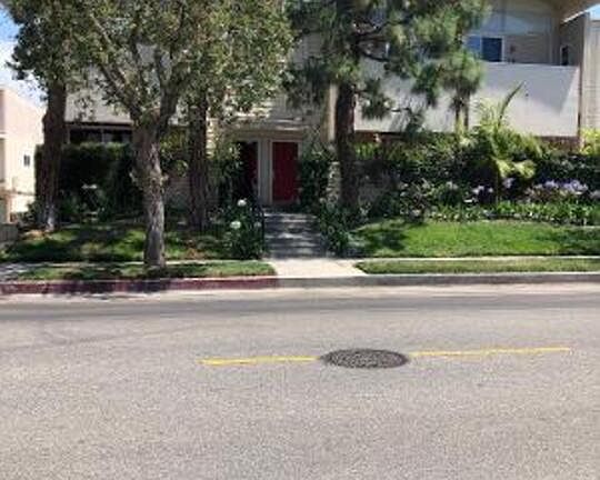 3rd image of 4720 La Villa Mari Unit A