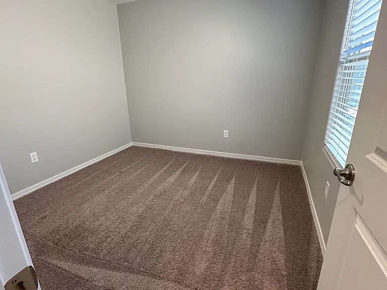 1109 E Ascent St — Photo 30