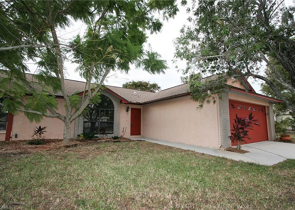 1st image of 104 SE 21st Pl