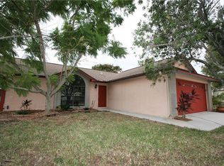 104 SE 21st Pl, Cape Coral, FL 33990
