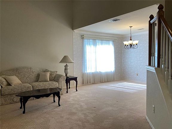5th image of 1814 Cedar Bend Dr