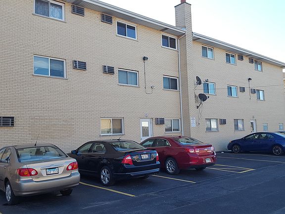 3rd image of 8830 S Mobile Ave #302
